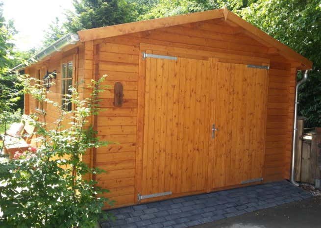Photo du client: Garage en bois Alpholz B-44 ISO - porte en bois à 2 vantaux - 1 place