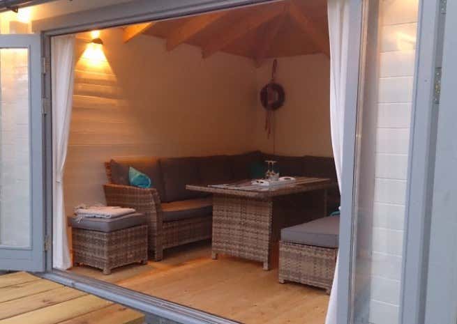 Photo du client: Abri de jardin Sunshine ISO avec grande porte-fenêtre