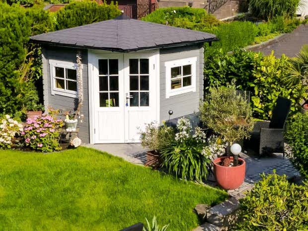 Photo du client: Abri de jardin pentagonal Sunny-B