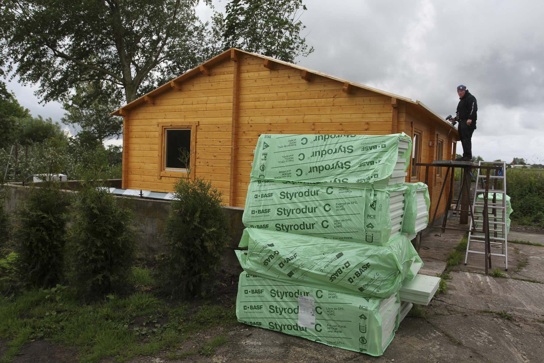 Stadium Sportman Isolator Isoleren van het tuinhuis: Hoe kan ik gevels, daken en vloer isoleren?